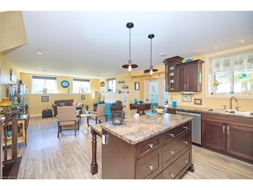 









226


Woolverton

Road,
Grimsby,




ON
L3M 4E7

