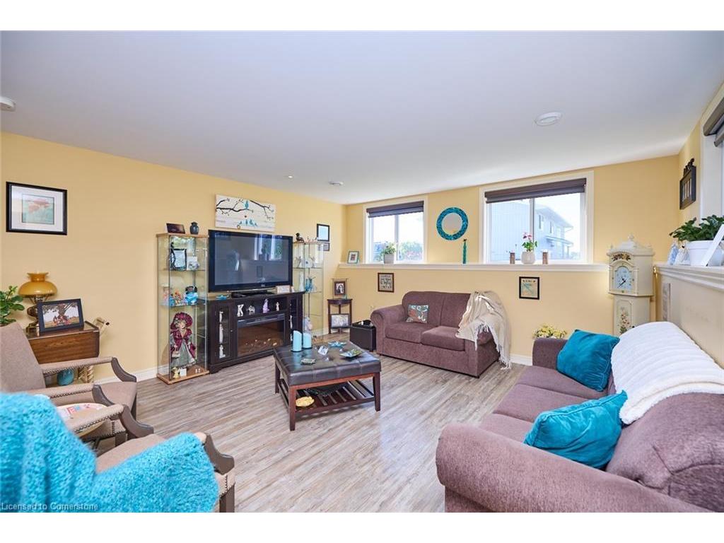 









226


Woolverton

Road,
Grimsby,




ON
L3M 4E7

