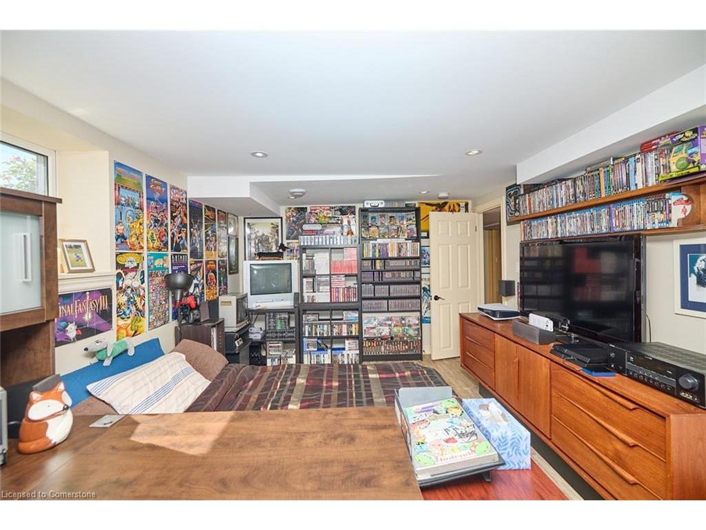 









226


Woolverton

Road,
Grimsby,




ON
L3M 4E7


