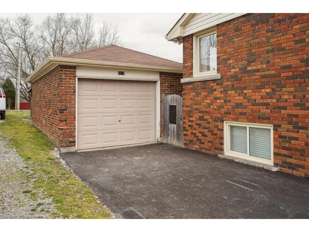 









5117


Canborough

Road,
Wellandport,




ON
L0R 2J0

