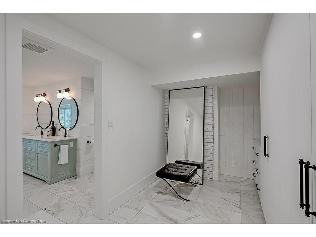 









2365


Britannia

Road,
Burlington,




ON
L7P 0E8

