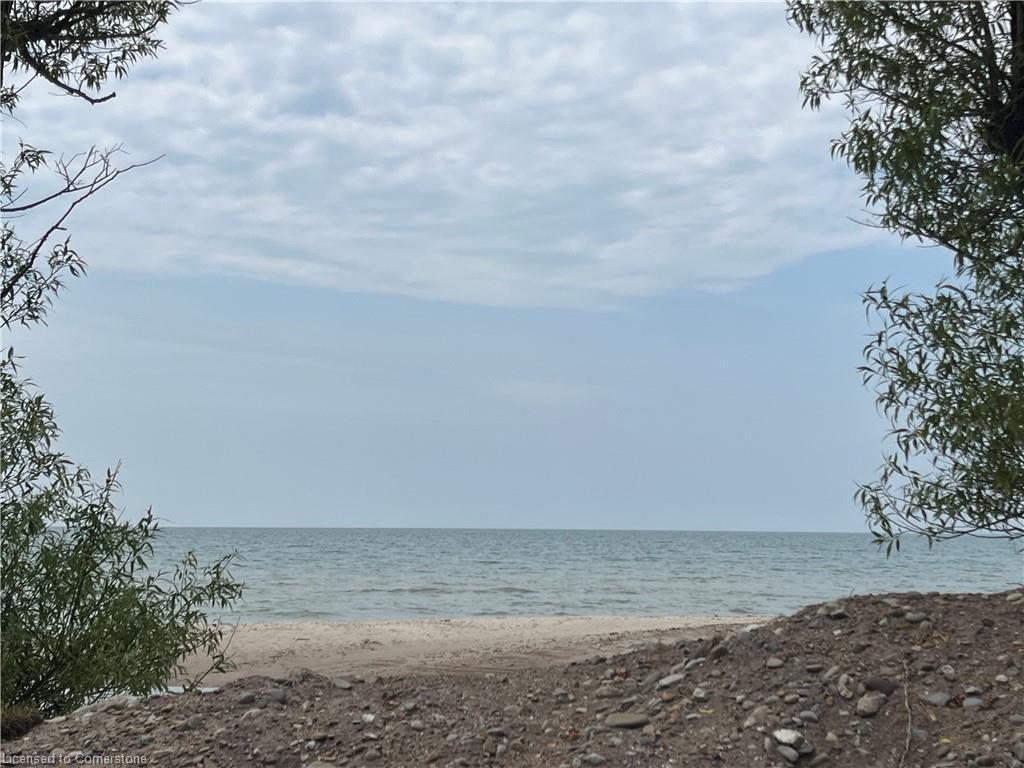 









826


Sandy Bay

Road,
Dunnville,




ON
N1A 2W6

