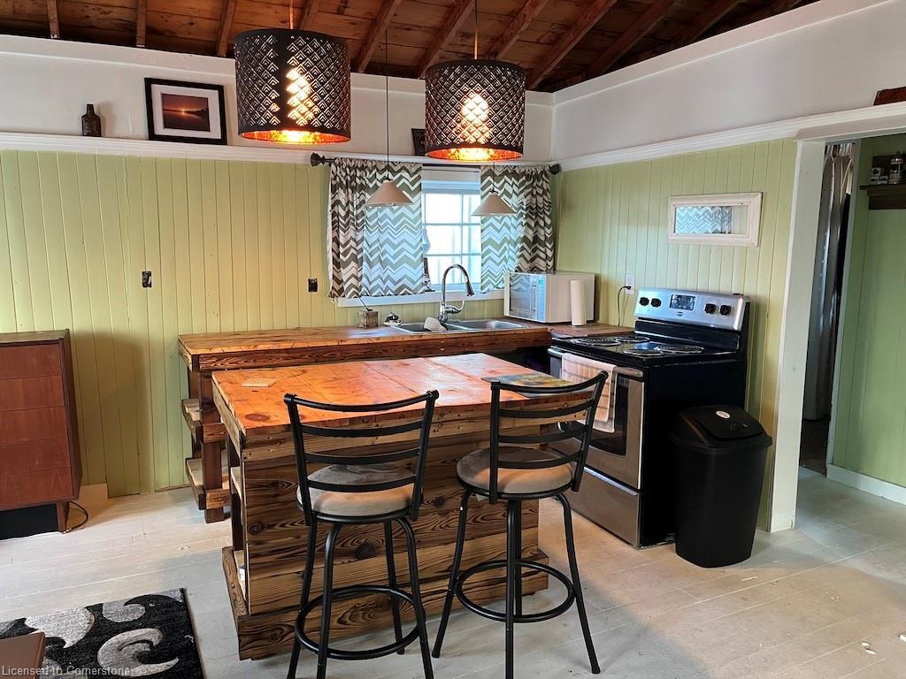 









826


Sandy Bay

Road,
Dunnville,




ON
N1A 2W6


