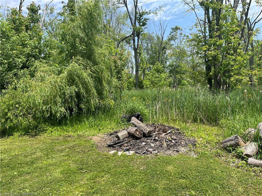 









826


Sandy Bay

Road,
Dunnville,




ON
N1A 2W6

