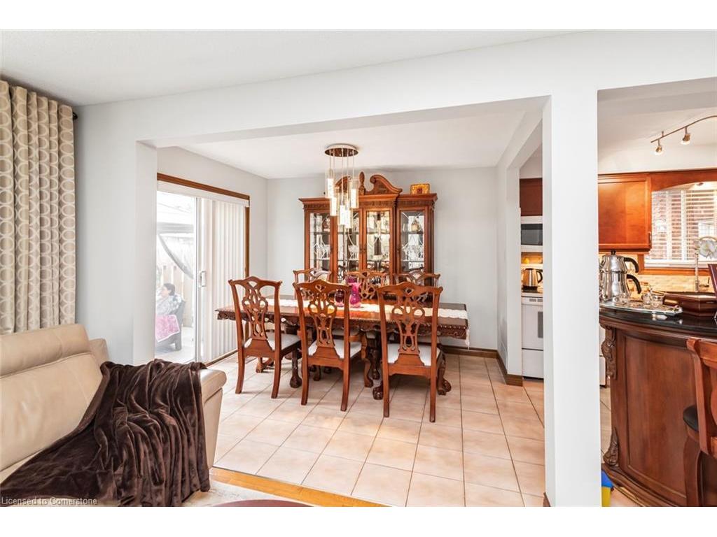 









16


Chelsea

Crescent,
Hamilton,




ON
L8E 5N3

