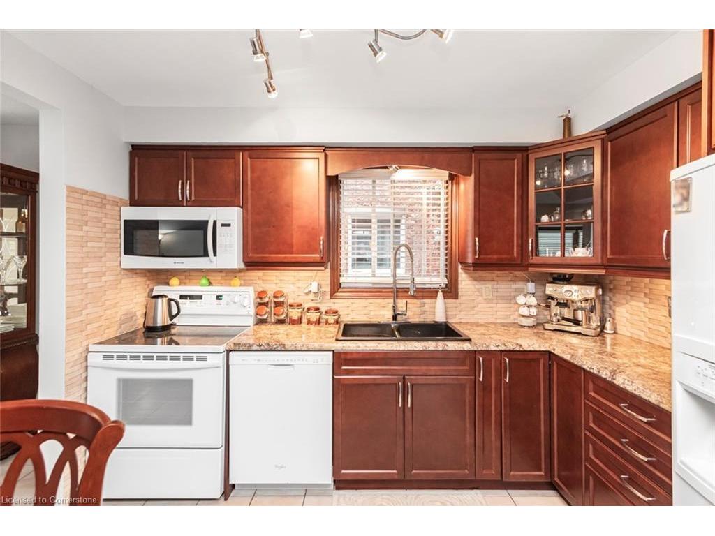 









16


Chelsea

Crescent,
Hamilton,




ON
L8E 5N3

