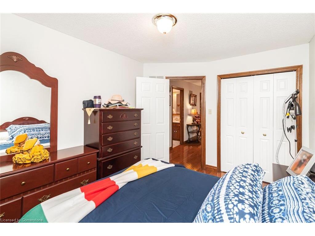 









16


Chelsea

Crescent,
Hamilton,




ON
L8E 5N3

