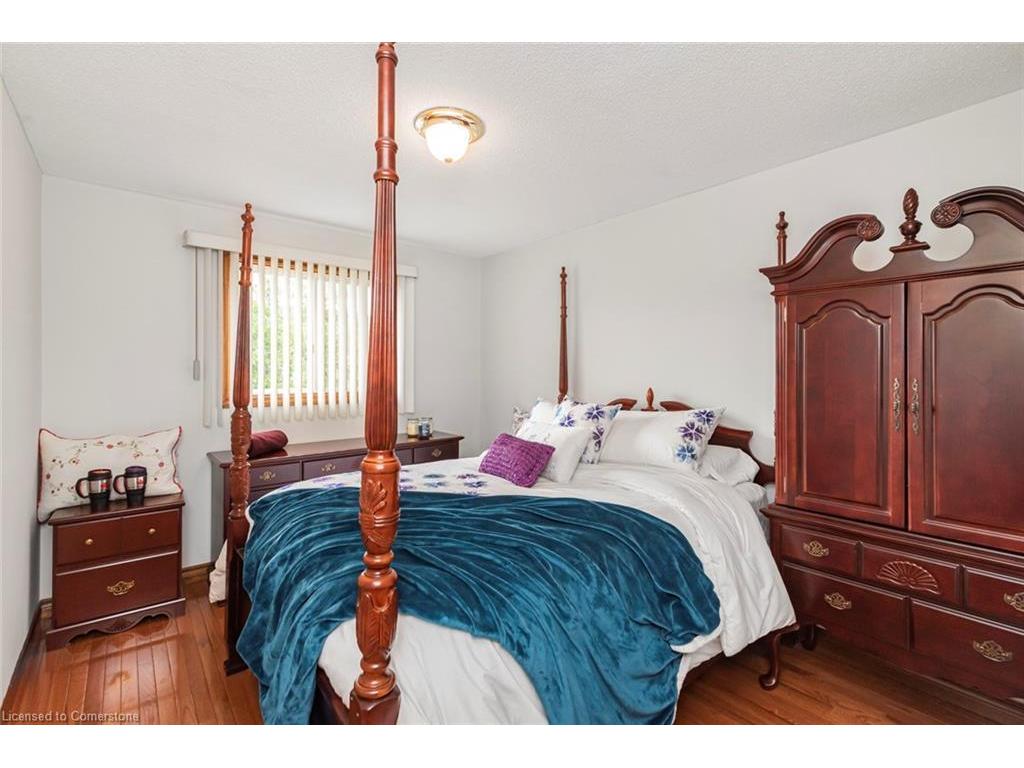 









16


Chelsea

Crescent,
Hamilton,




ON
L8E 5N3

