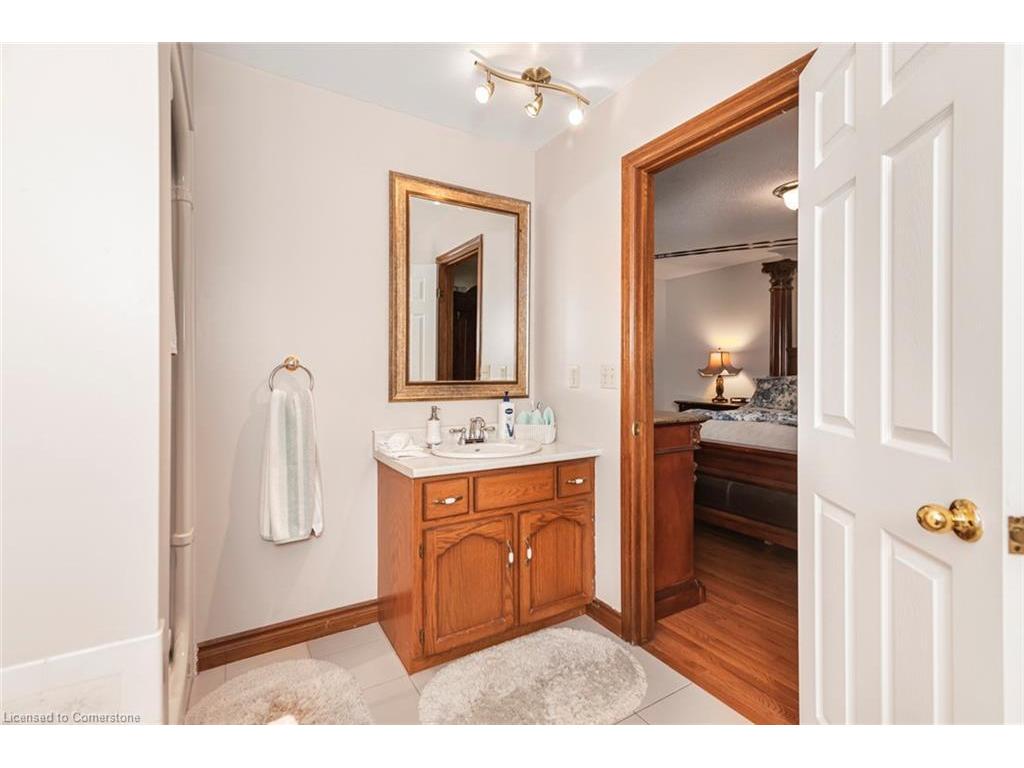 









16


Chelsea

Crescent,
Hamilton,




ON
L8E 5N3

