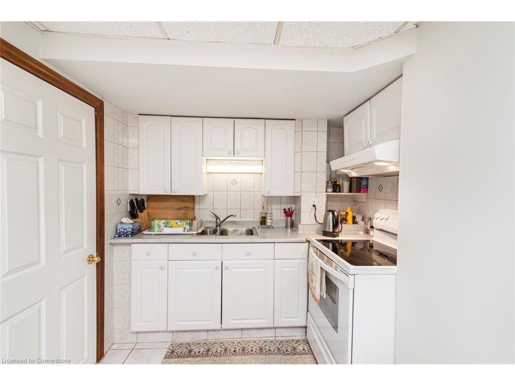 









16


Chelsea

Crescent,
Hamilton,




ON
L8E 5N3

