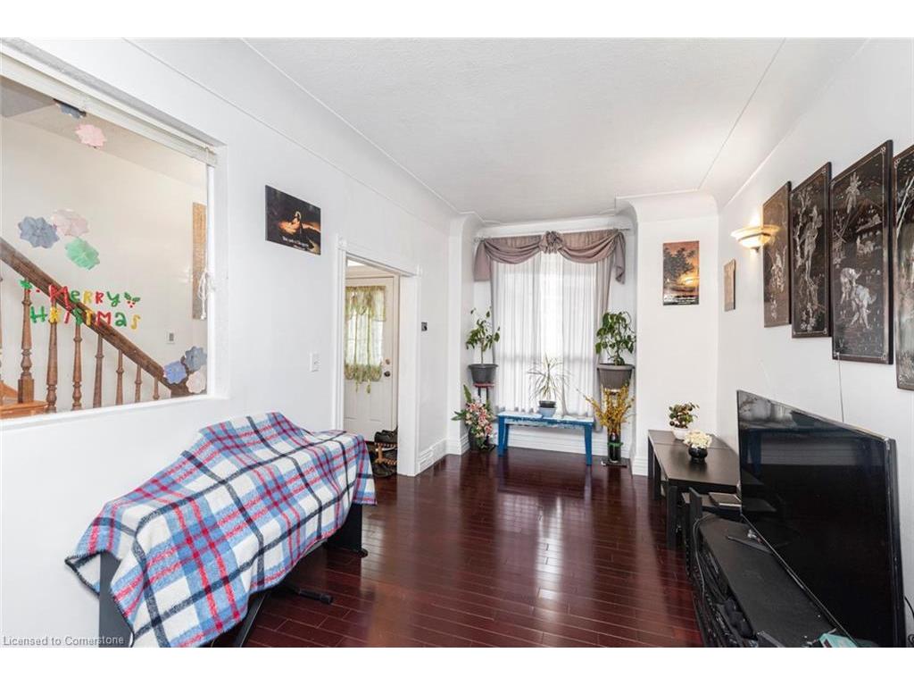 









47


Clyde

Street,
Hamilton,




ON
L8L 5R5


