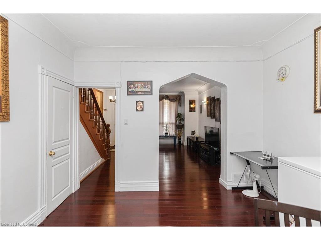 









47


Clyde

Street,
Hamilton,




ON
L8L 5R5

