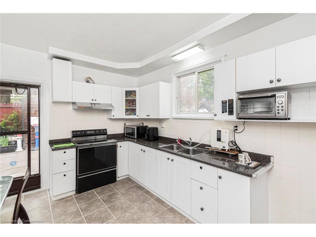 









47


Clyde

Street,
Hamilton,




ON
L8L 5R5

