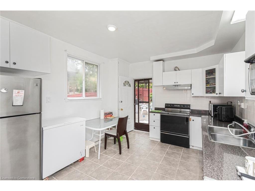 









47


Clyde

Street,
Hamilton,




ON
L8L 5R5

