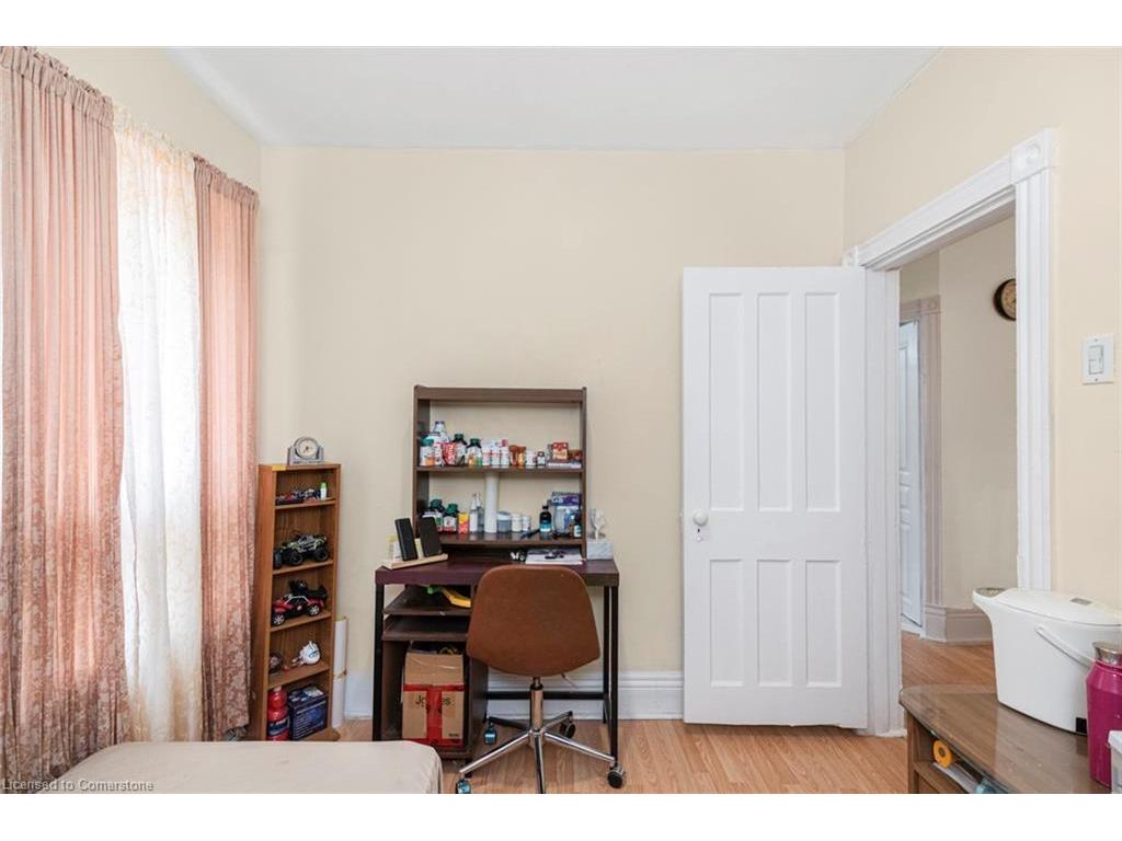 









47


Clyde

Street,
Hamilton,




ON
L8L 5R5

