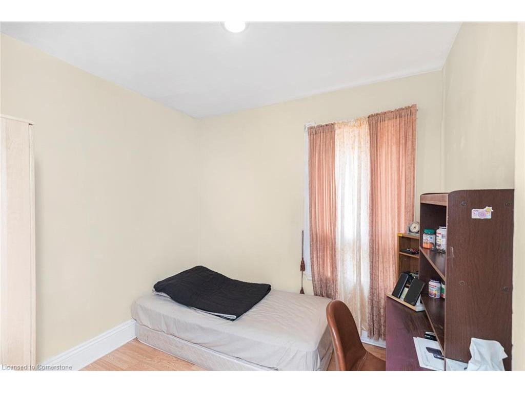 









47


Clyde

Street,
Hamilton,




ON
L8L 5R5

