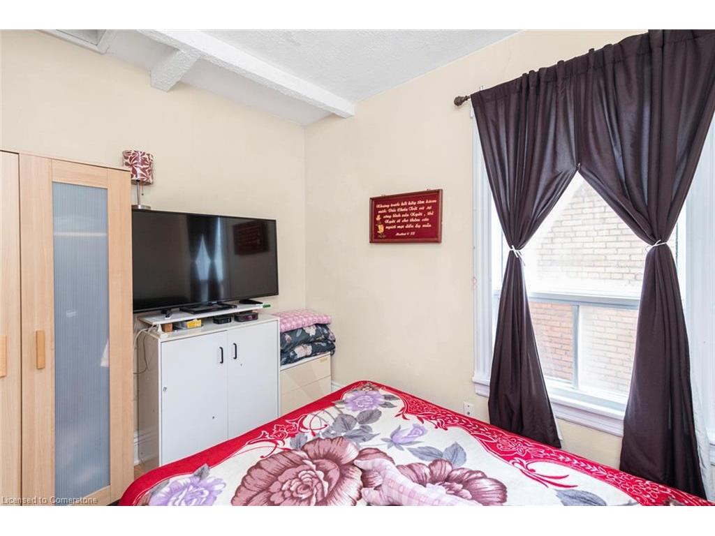









47


Clyde

Street,
Hamilton,




ON
L8L 5R5

