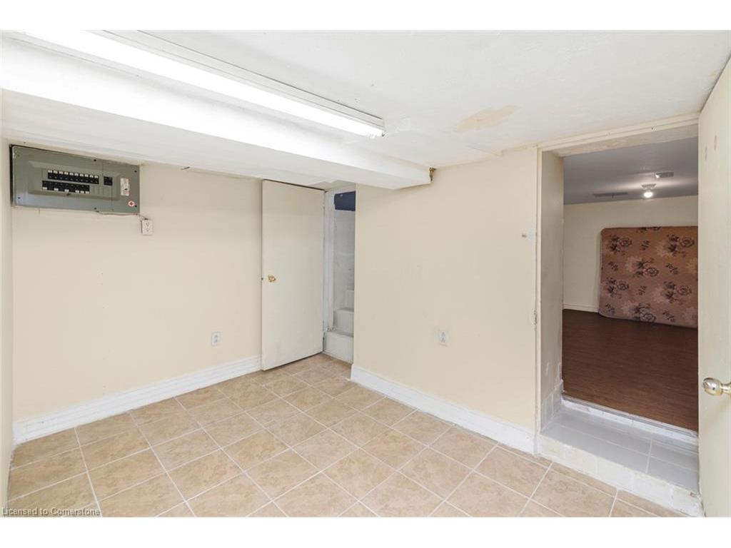 









47


Clyde

Street,
Hamilton,




ON
L8L 5R5

