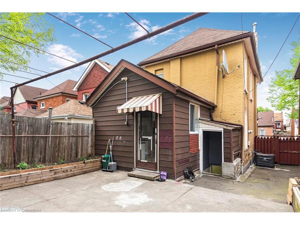









47


Clyde

Street,
Hamilton,




ON
L8L 5R5

