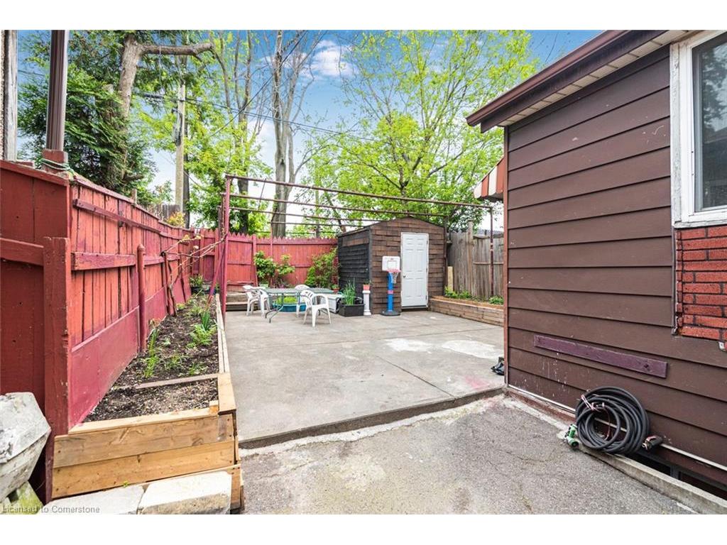 









47


Clyde

Street,
Hamilton,




ON
L8L 5R5


