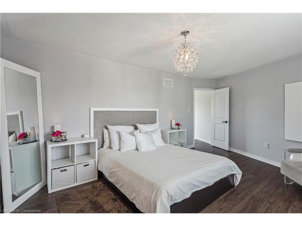 









3045


George Savage

Avenue, 3,
Oakville,




ON
L6M 0Y8

