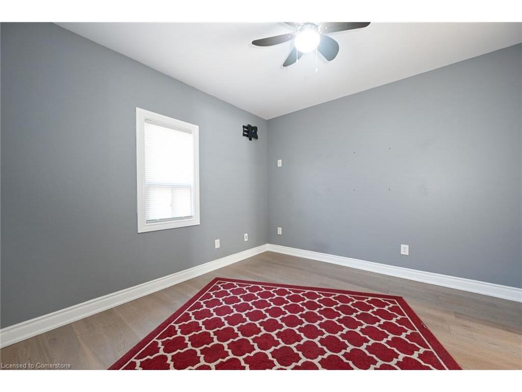 









200


Kensington

Avenue North,
Hamilton,




ON
L8L 7N7

