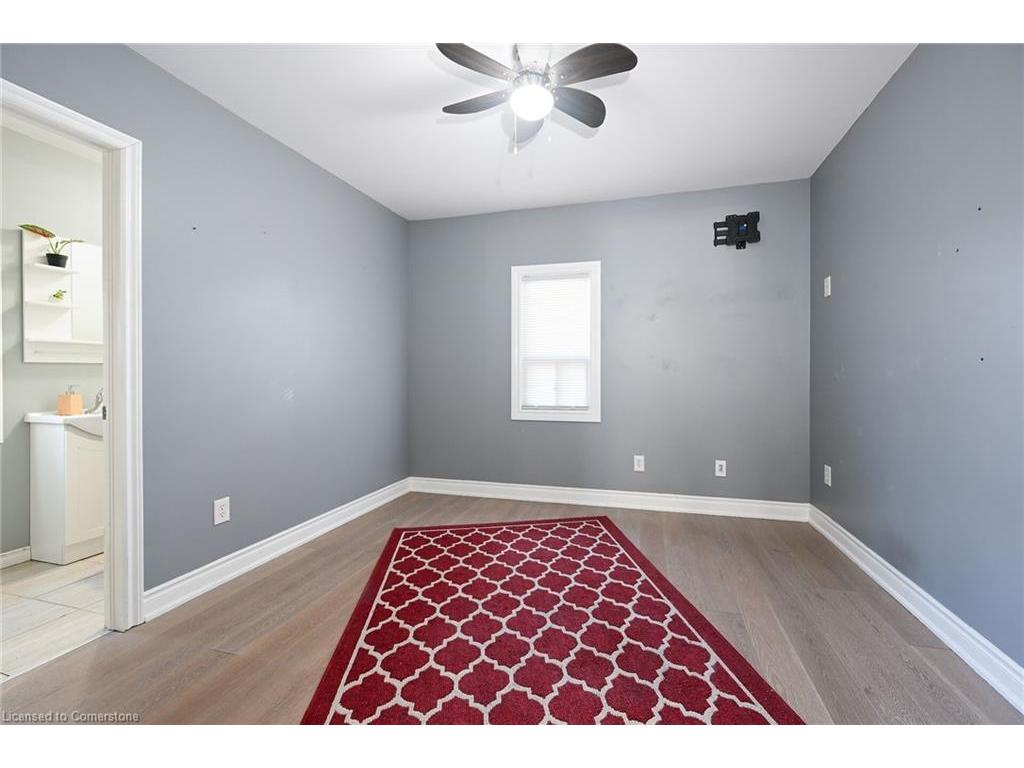 









200


Kensington

Avenue North,
Hamilton,




ON
L8L 7N7


