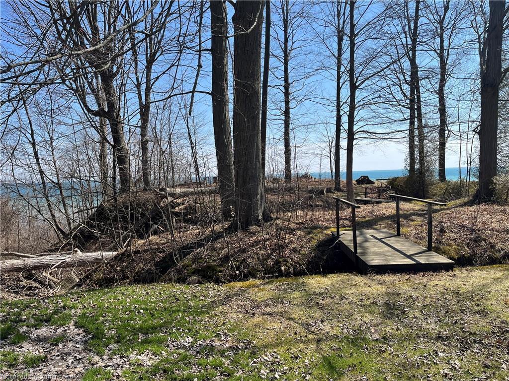 









527


Avalon

Lane,
Simcoe,







ON
N3Y 4K2

