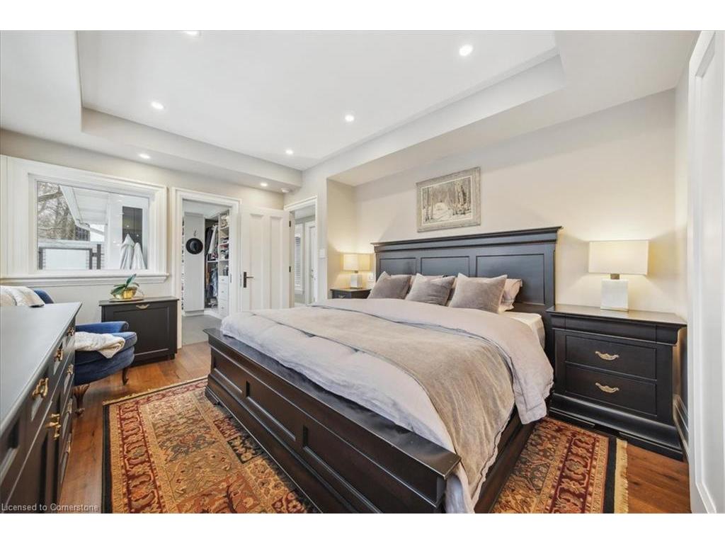 









382


Trafalgar

Road,
Oakville,




ON
L6J 3H5

