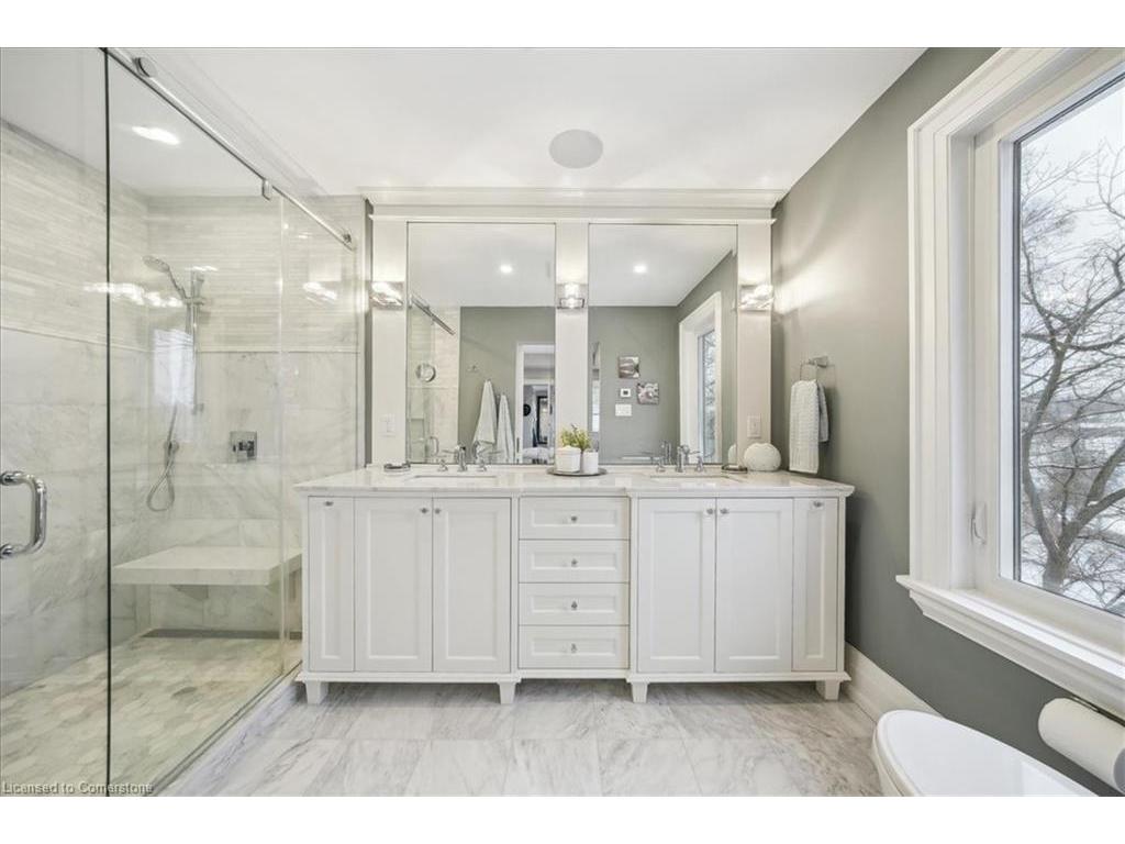 









382


Trafalgar

Road,
Oakville,




ON
L6J 3H5

