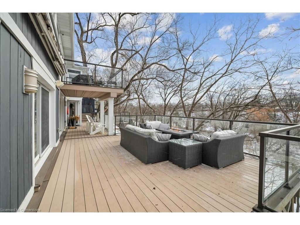 









382


Trafalgar

Road,
Oakville,




ON
L6J 3H5

