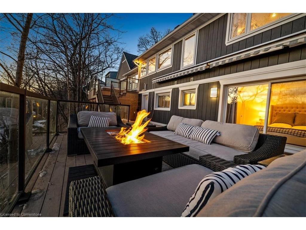 









382


Trafalgar

Road,
Oakville,




ON
L6J 3H5

