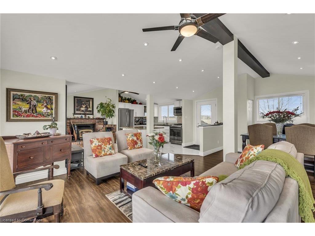 









817


Lakeshore

Road,
Selkirk,




ON
N0A 1P0

