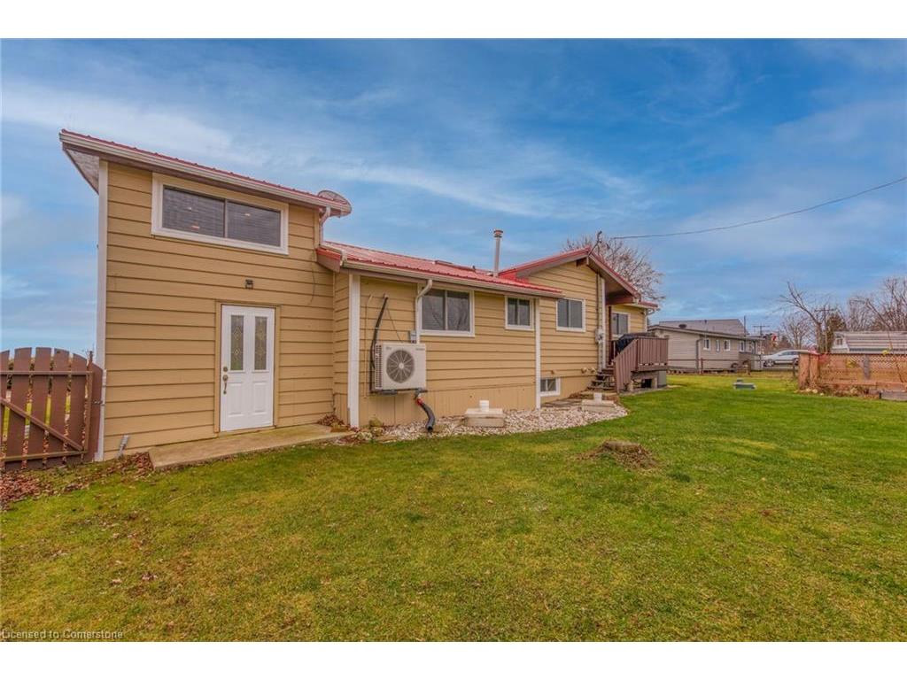 









817


Lakeshore

Road,
Selkirk,




ON
N0A 1P0

