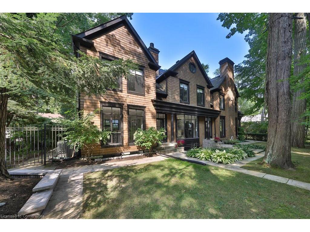 









905


Sangster

Avenue,
Mississauga,




ON
L5H 2Y3

