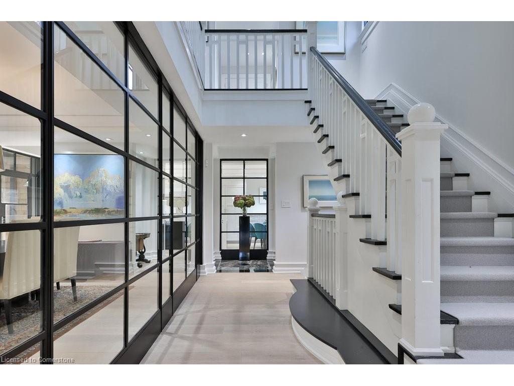 









905


Sangster

Avenue,
Mississauga,




ON
L5H 2Y3

