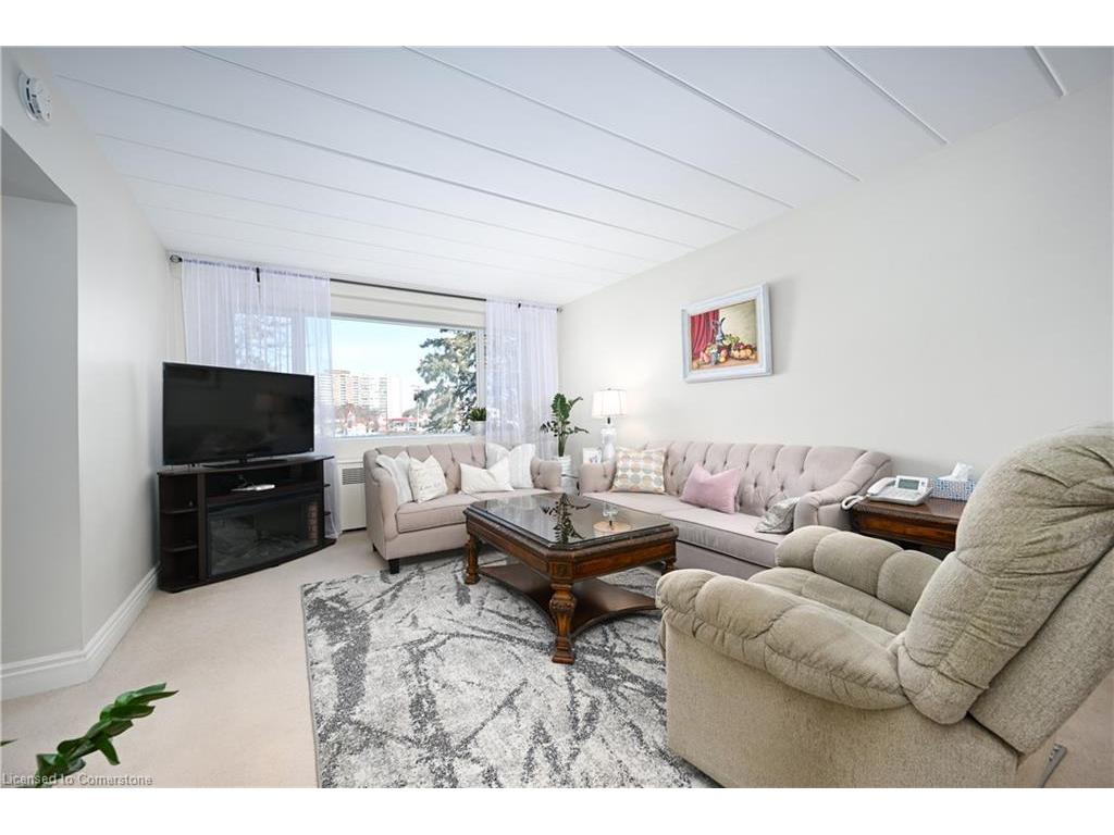 









2422


New

Street, 9,
Burlington,




ON
L7R 1J6

