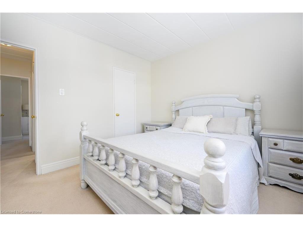 









2422


New

Street, 9,
Burlington,




ON
L7R 1J6

