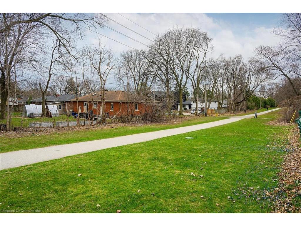 









2422


New

Street, 9,
Burlington,




ON
L7R 1J6

