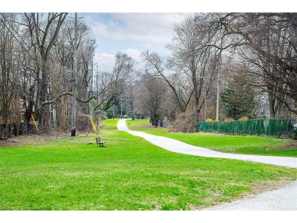 









2422


New

Street, 9,
Burlington,




ON
L7R 1J6

