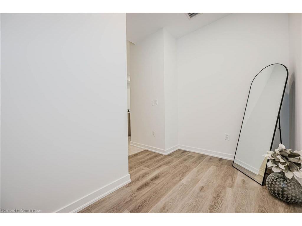 









4040


Upper Middle

Road, 106,
Burlington,




ON
L7M 0H2

