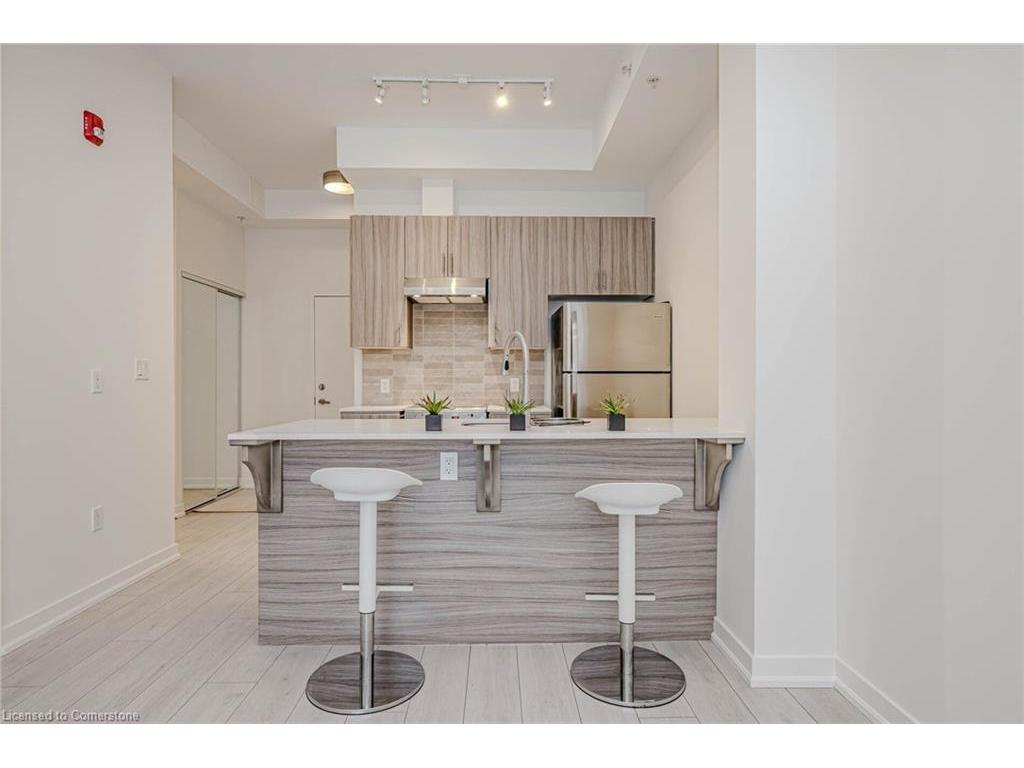 









4040


Upper Middle

Road, 106,
Burlington,




ON
L7M 0H2

