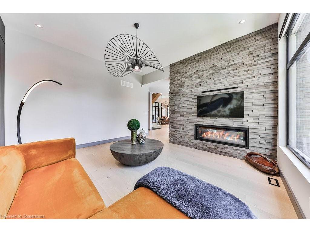 









1617


Trotwood

Avenue,
Mississauga,




ON
L5G 3Z8

