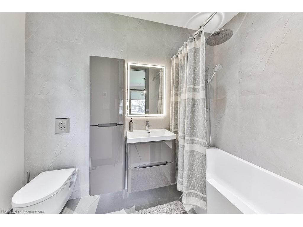 









1617


Trotwood

Avenue,
Mississauga,




ON
L5G 3Z8


