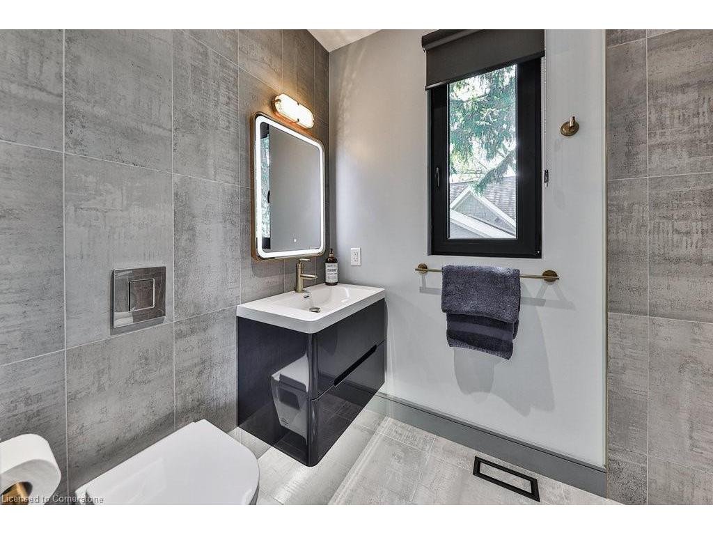 









1617


Trotwood

Avenue,
Mississauga,




ON
L5G 3Z8

