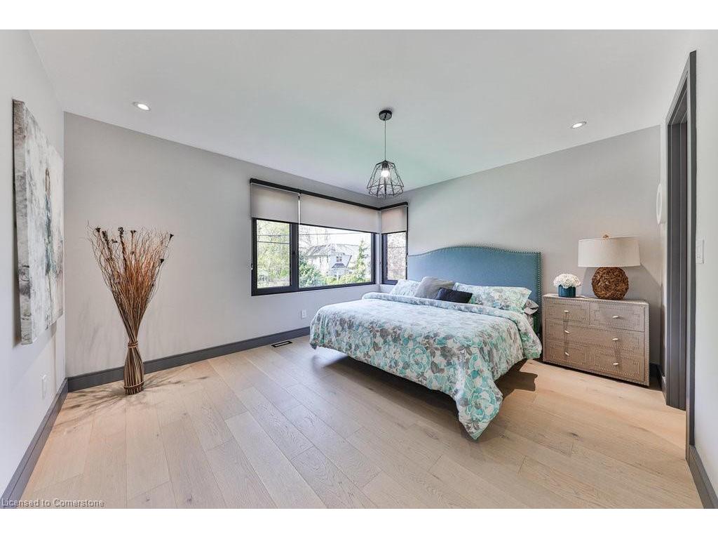 









1617


Trotwood

Avenue,
Mississauga,




ON
L5G 3Z8

