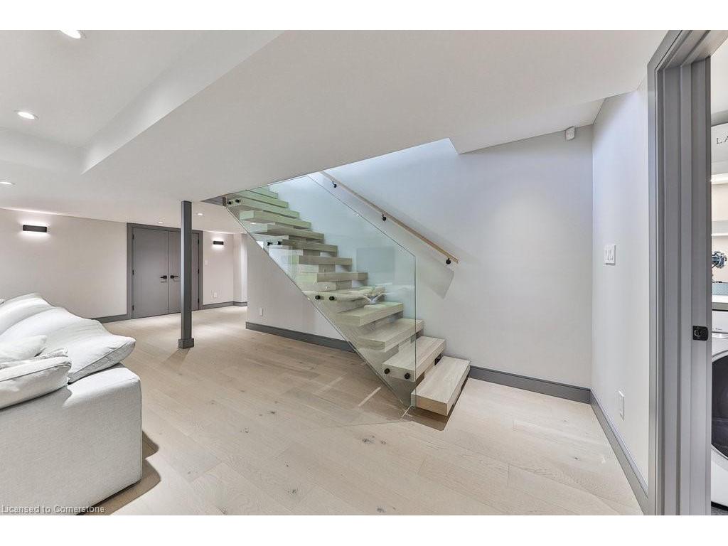 









1617


Trotwood

Avenue,
Mississauga,




ON
L5G 3Z8

