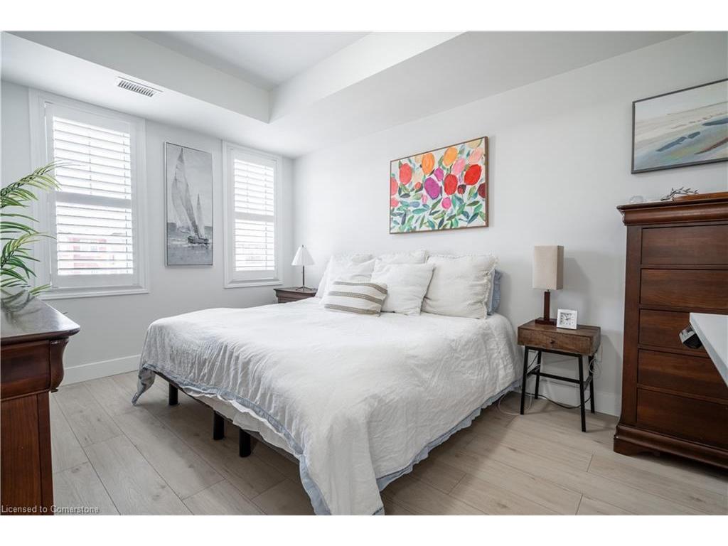 









263


Georgian

Drive, 303,
Oakville,




ON
L6H 0L2

