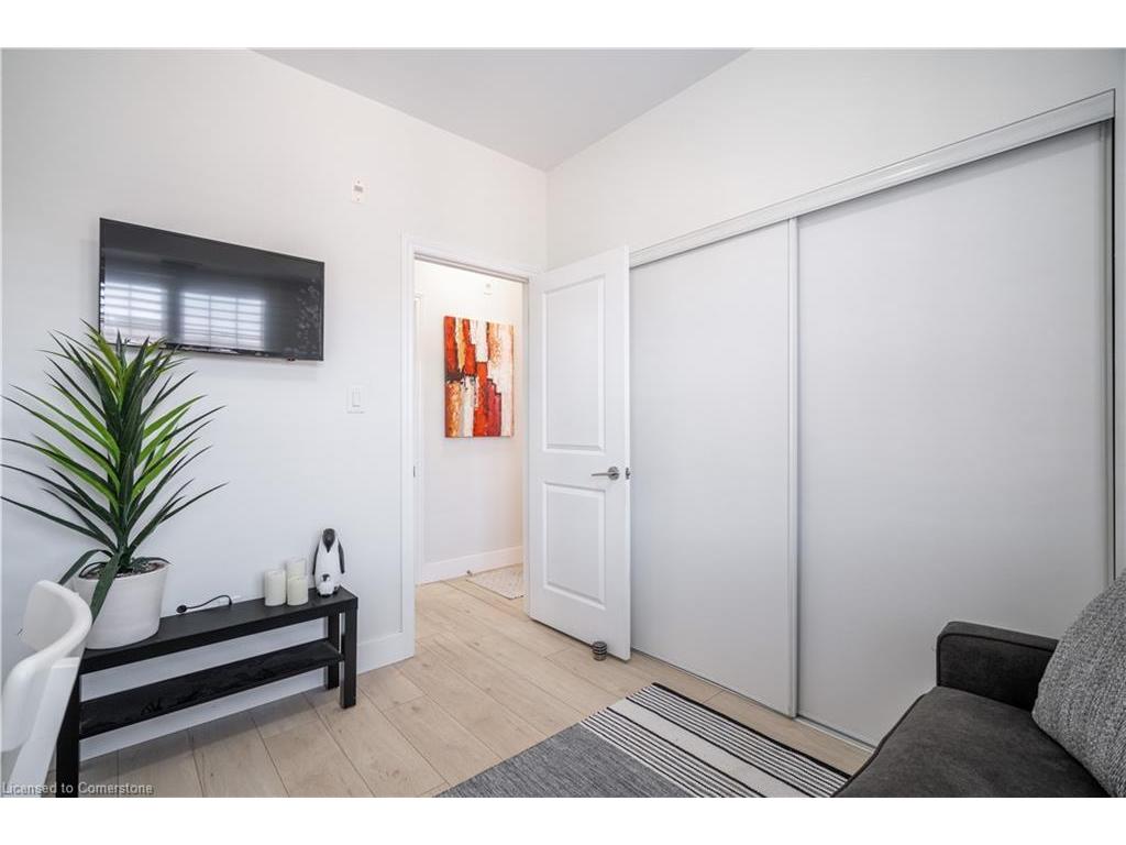 









263


Georgian

Drive, 303,
Oakville,




ON
L6H 0L2

