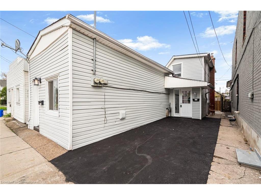 









333


Britannia

Avenue,
Hamilton,




ON
L8H 1Y4

